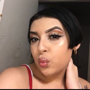 Meet your Posher, Destiny